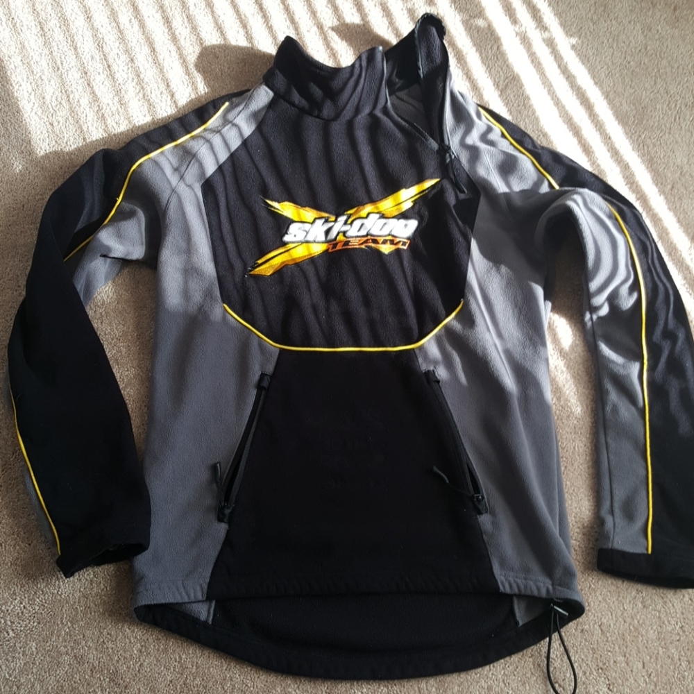 Ski-doo performance pullover